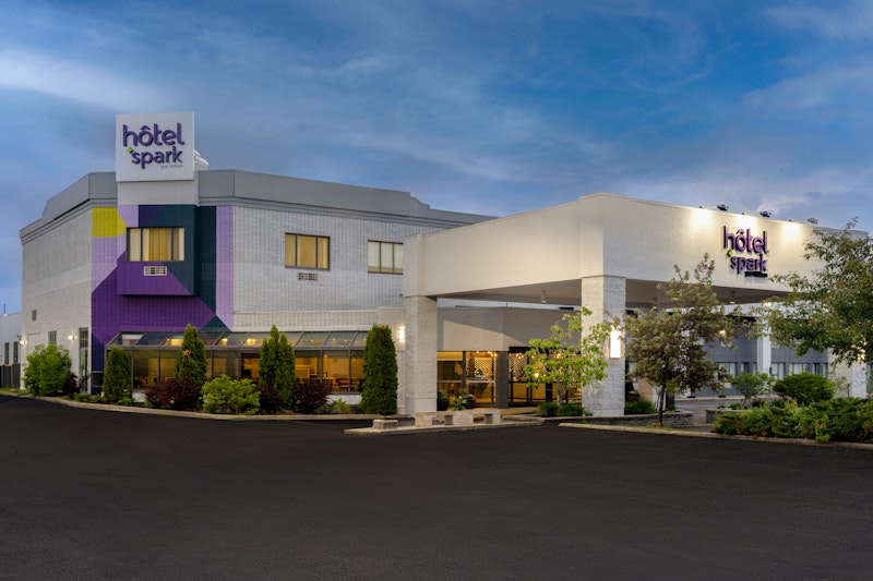 Spark by Hilton Montreal Brossard 2/24