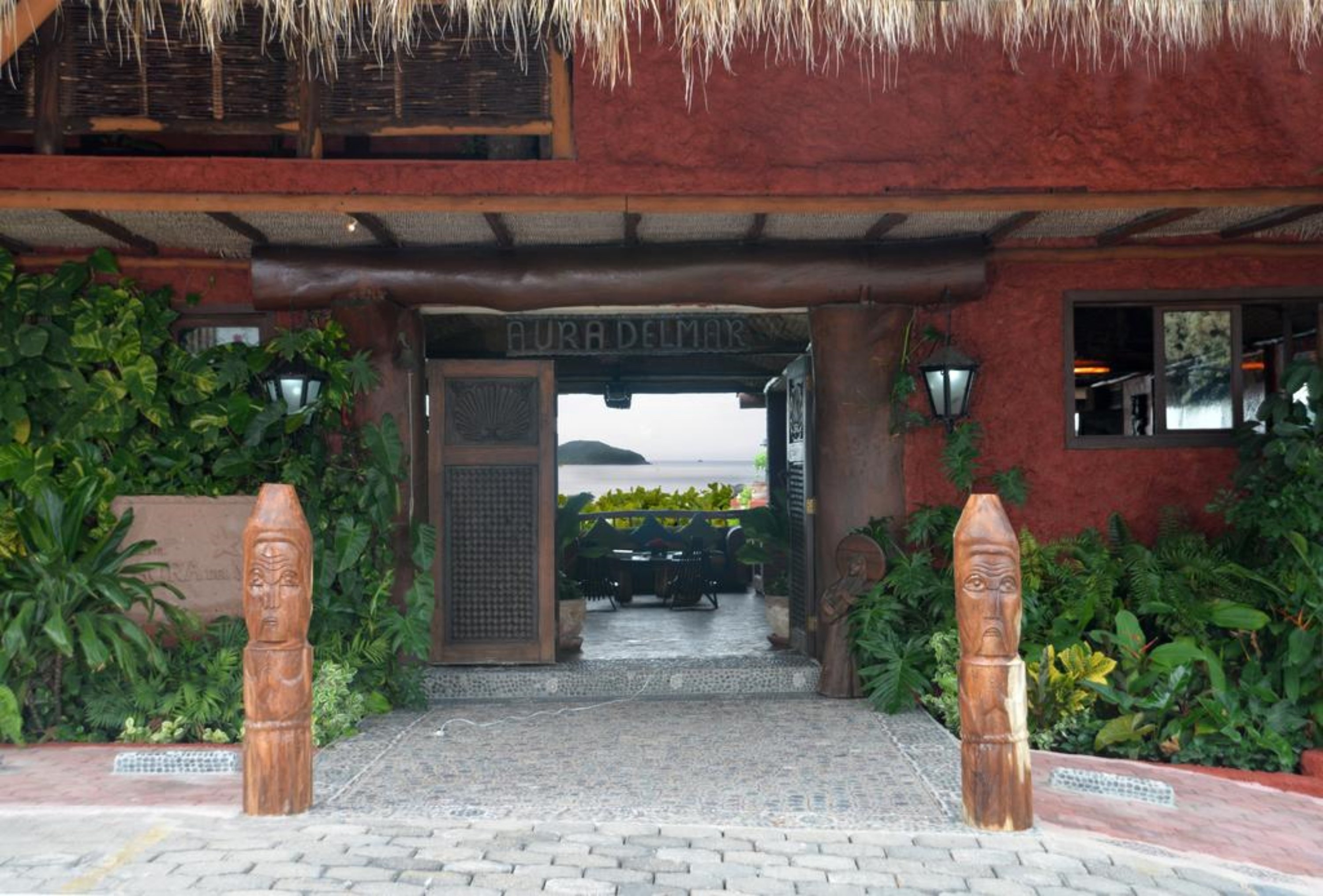 Aura del Mar Hotel 4/67