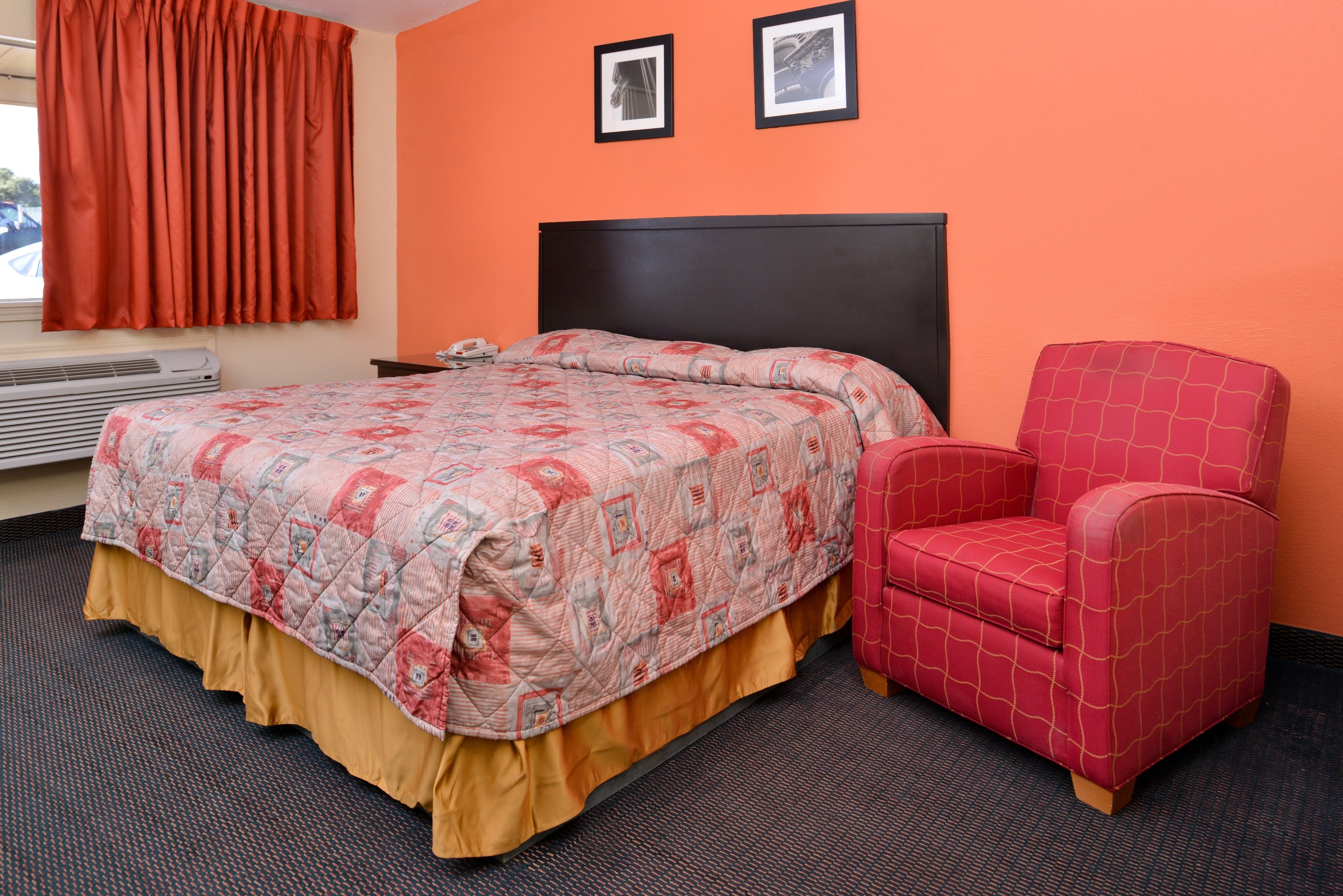 Scottish Inns & Suites 21/46