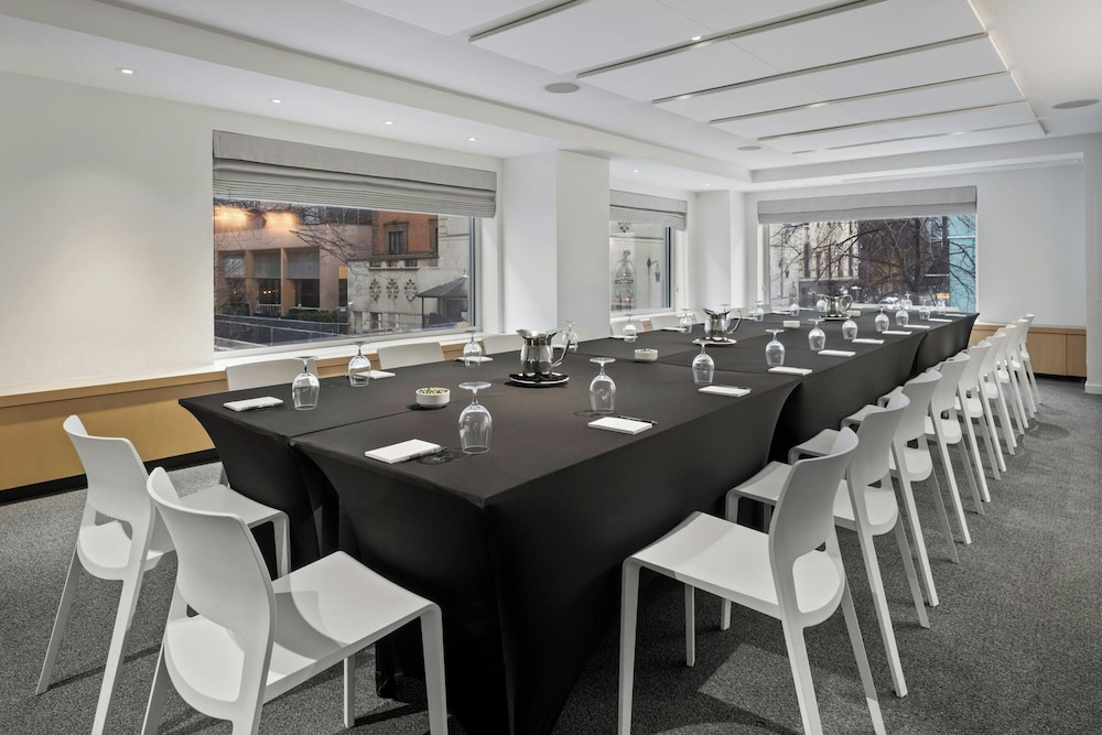 Hotel 55 Chicago Downtown 50/58