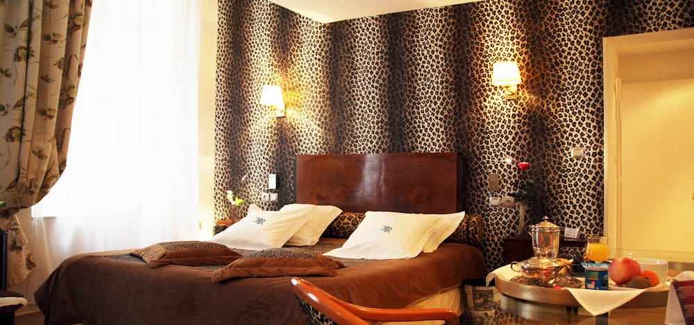 Hotel Renaissance 34/77