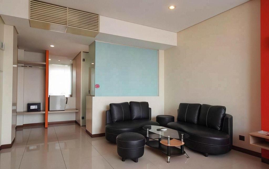 Puri Perdana Hotel & Convention Hall 38/57