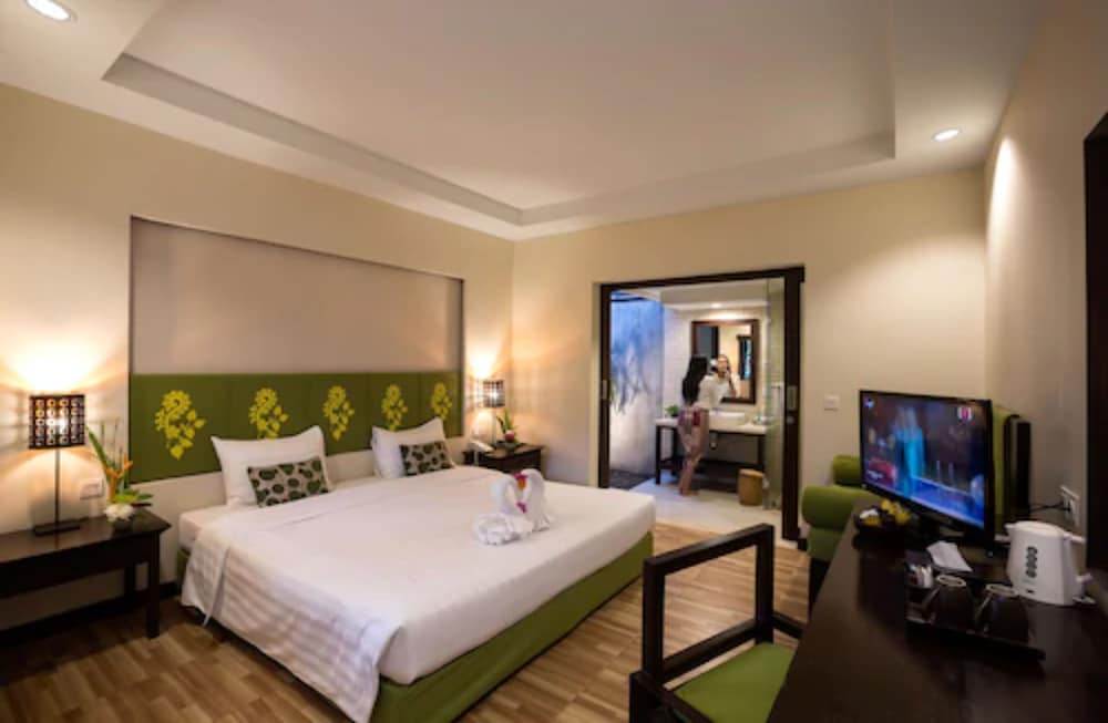 Ketapang Indah Hotel 12/50