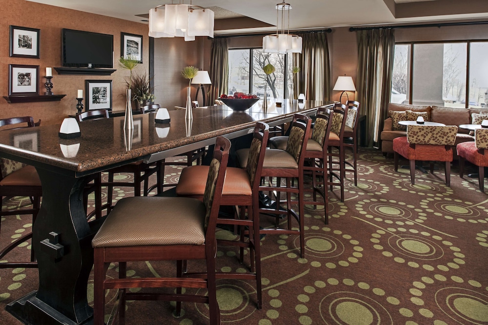 Hampton Inn Iowa City/Coralville 37/54
