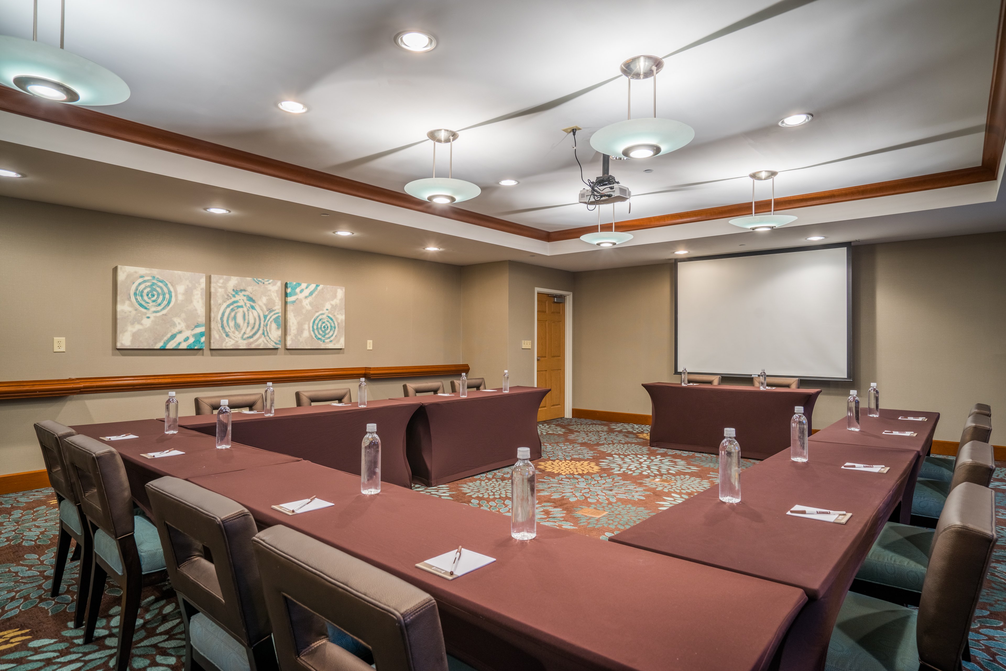 Staybridge Suites Wilmington - Brandywine Valley 48/55