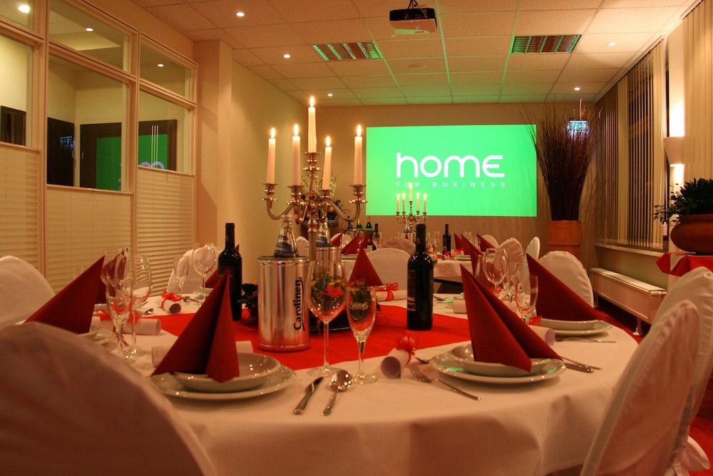 home Hotel 35/40