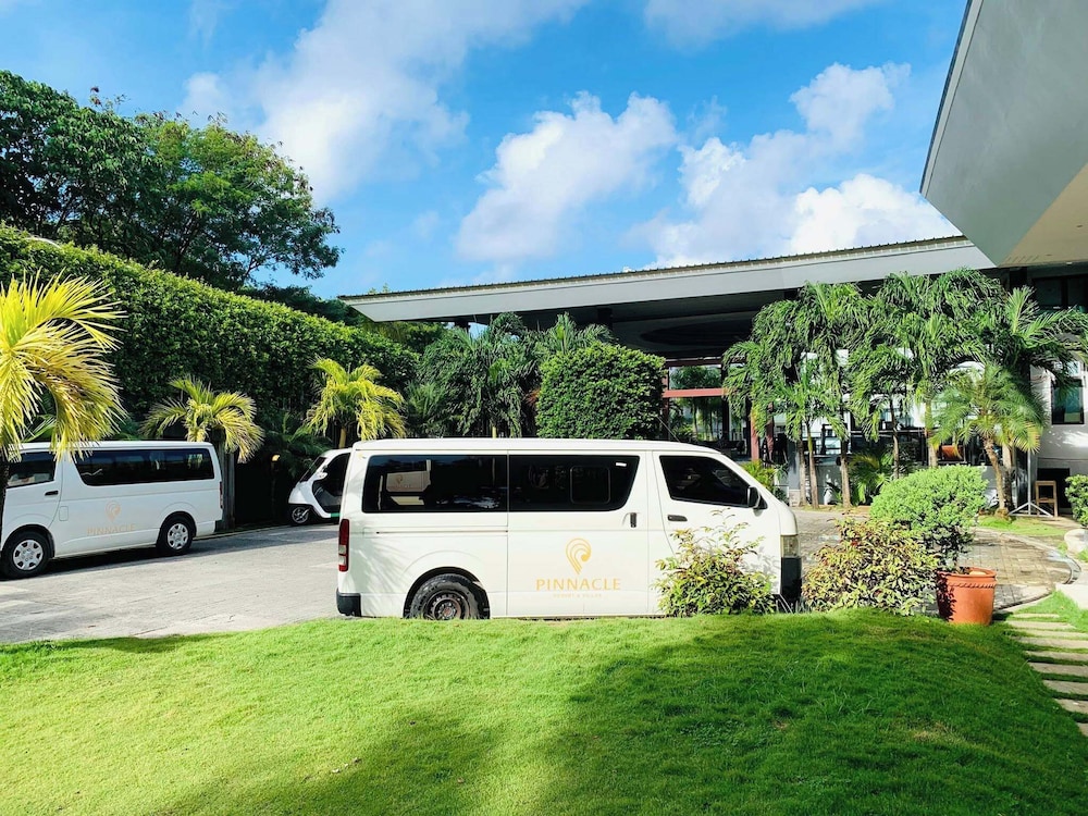 Pinnacle Boracay 54/67