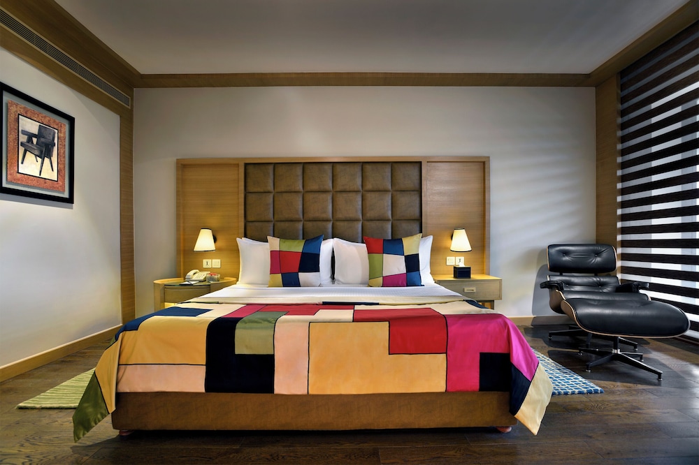 غرفة بريميير بسرير كينج، THE LALIT CHANDIGARH 5/10
