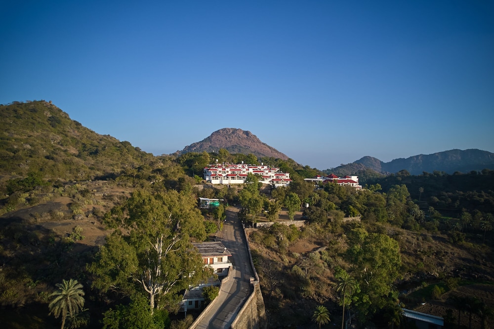 Sterling Mount Abu 43/50
