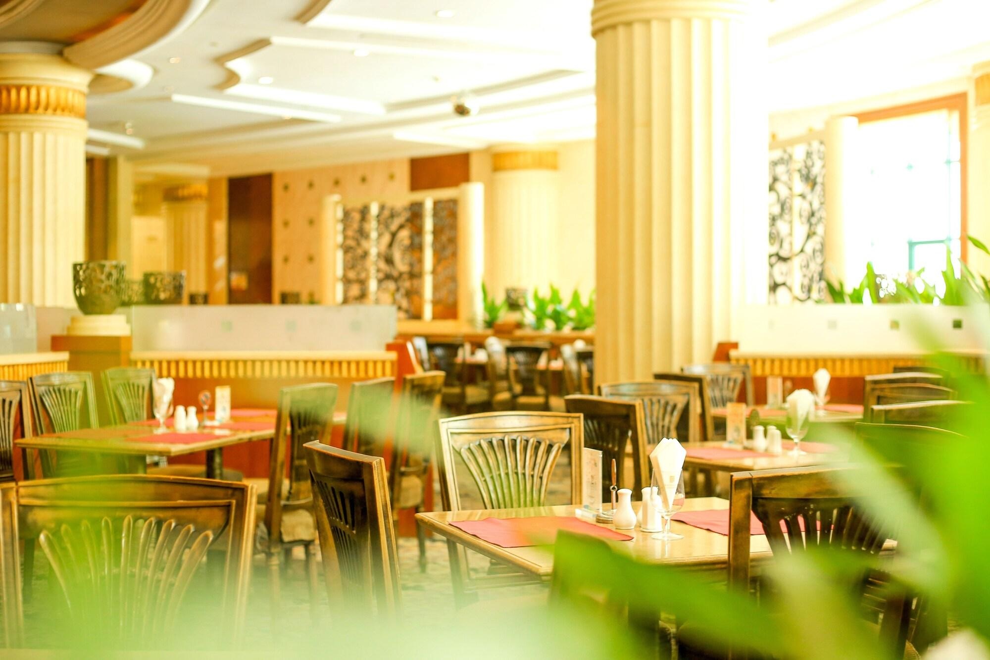 Sanya Baohong Hotel 17/23