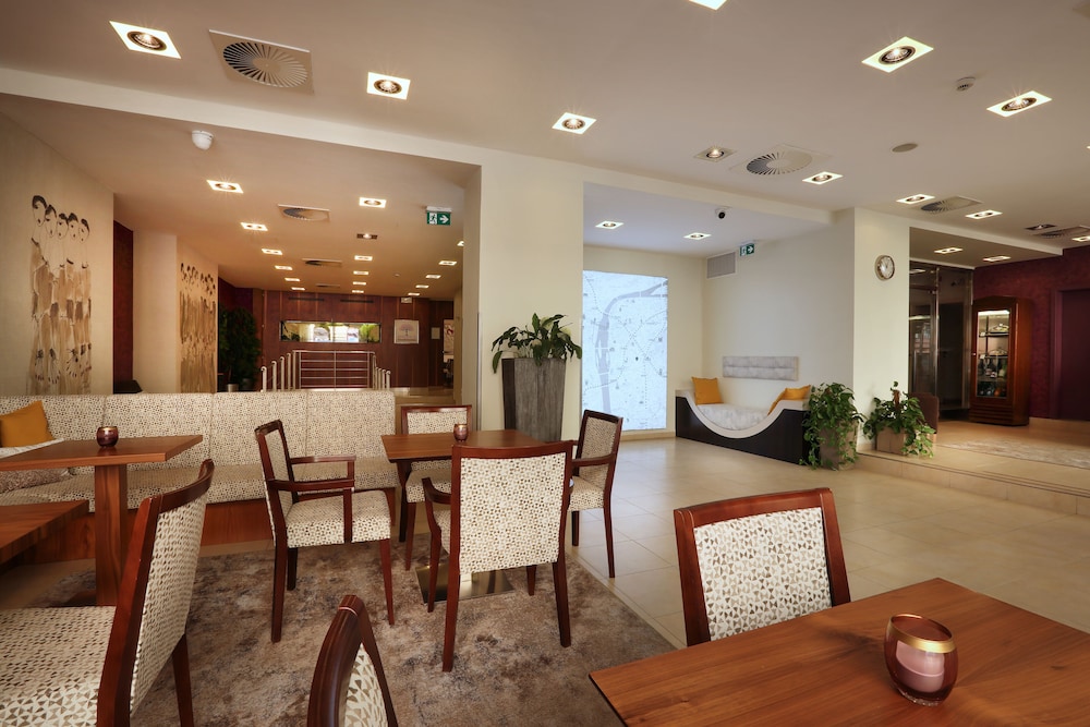 Amarilis Jerome Hotel 48/57