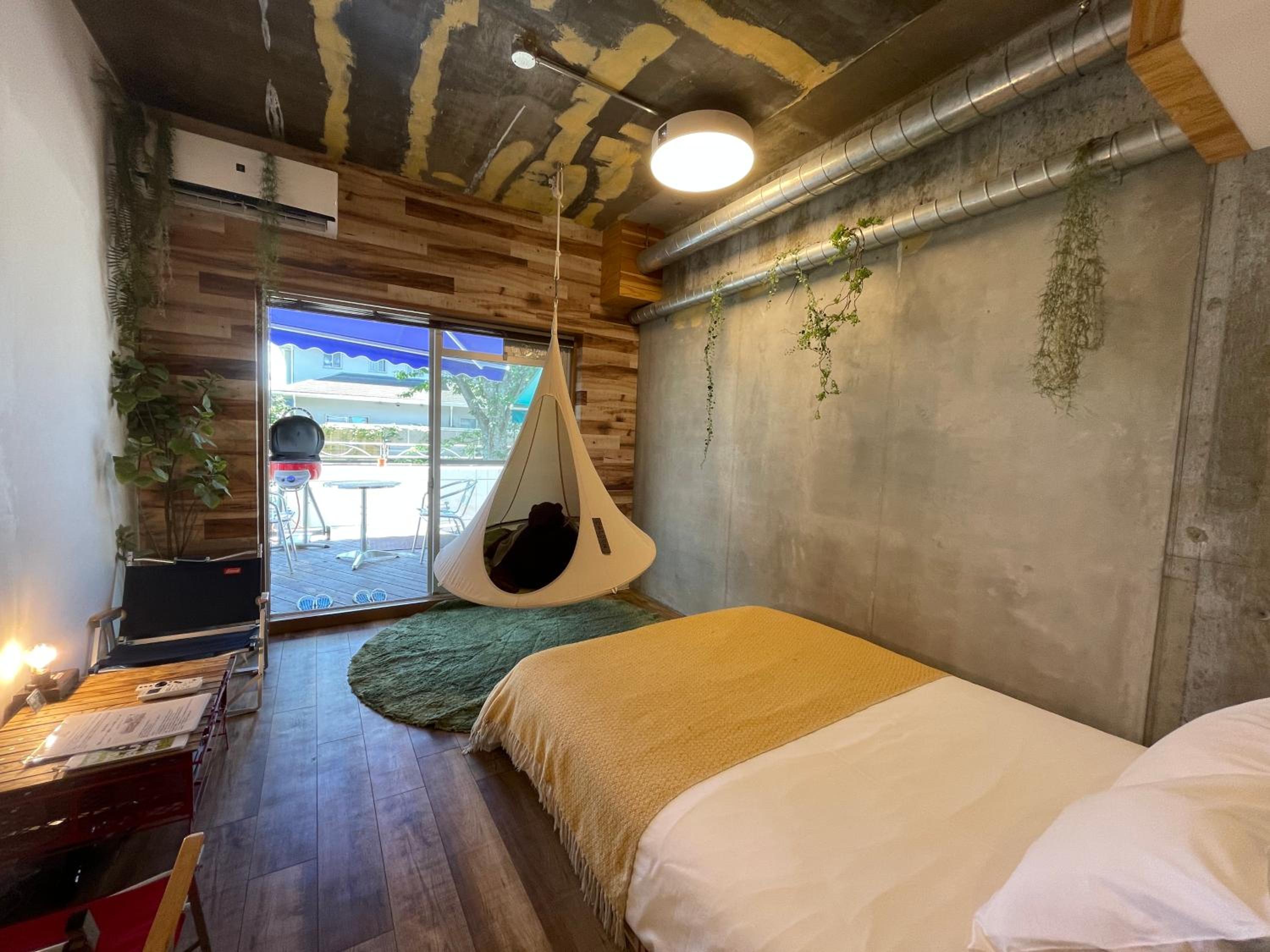 Double Bed