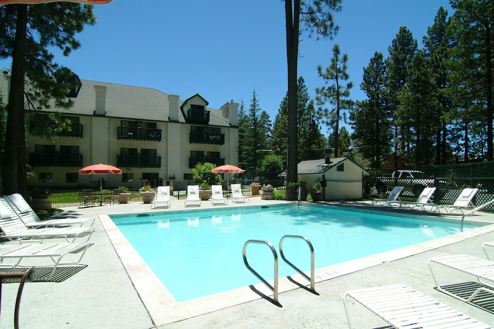 Chateau Big Bear Boutique Hotel, BW Signature Collection