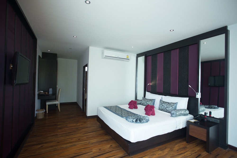 P P Erawan Palms Resort 9/48