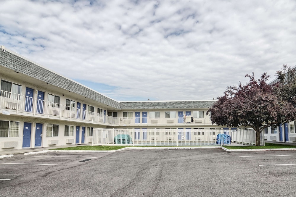 Motel6 Coeur D'Alene, ID 47/55