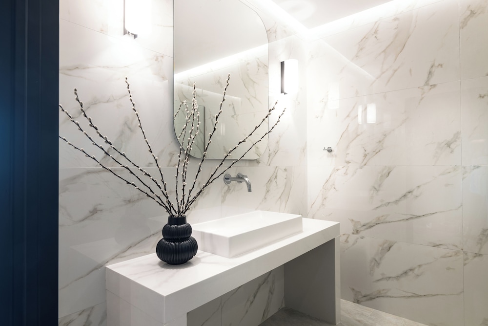 Elegance Luxury Executive Suites - Adults Only 23/58