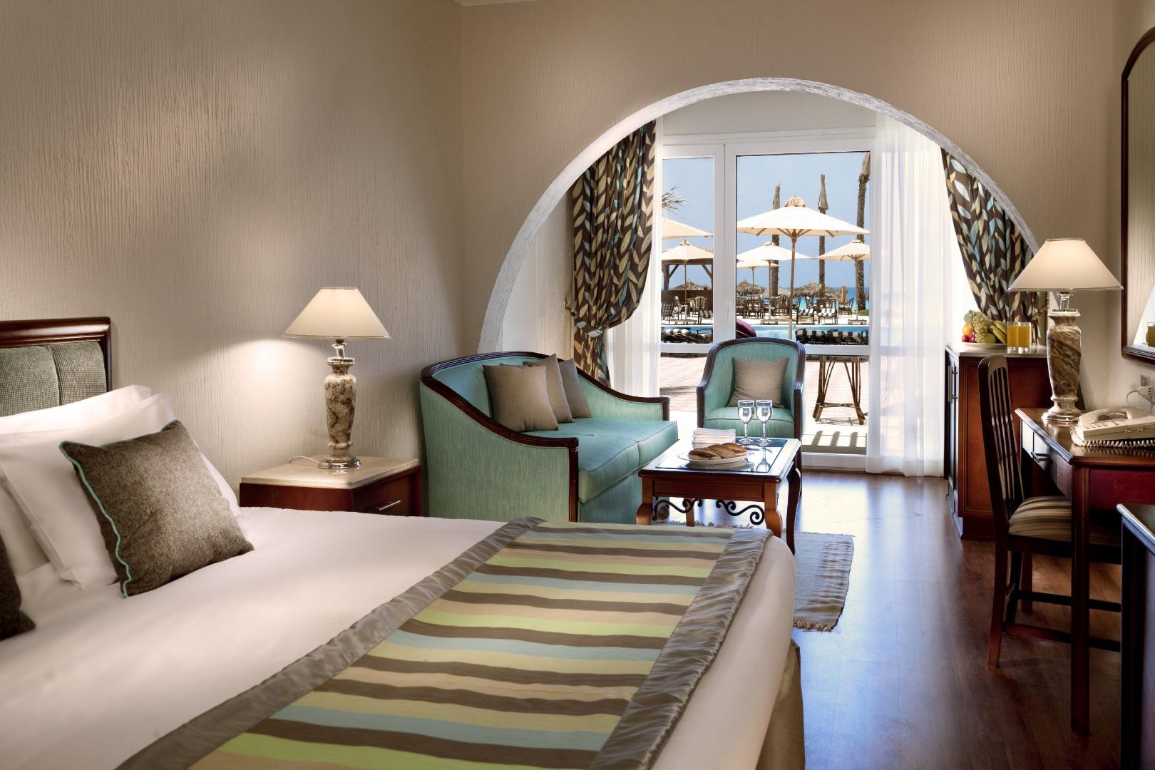 Borg el Arab Beach Hotel 8/22