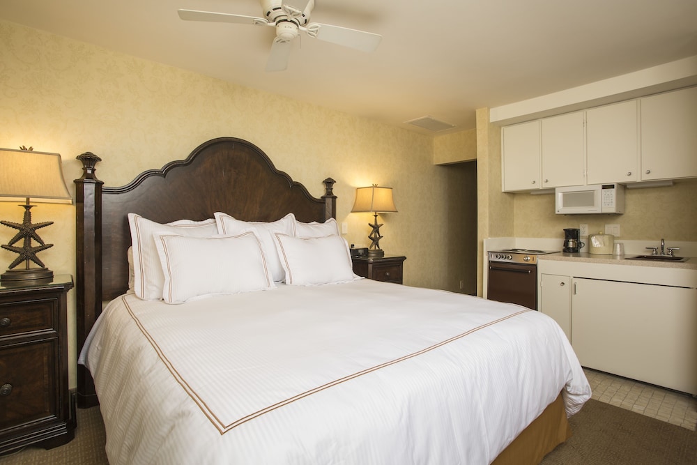 Franciscan Inn & Suites 8/40