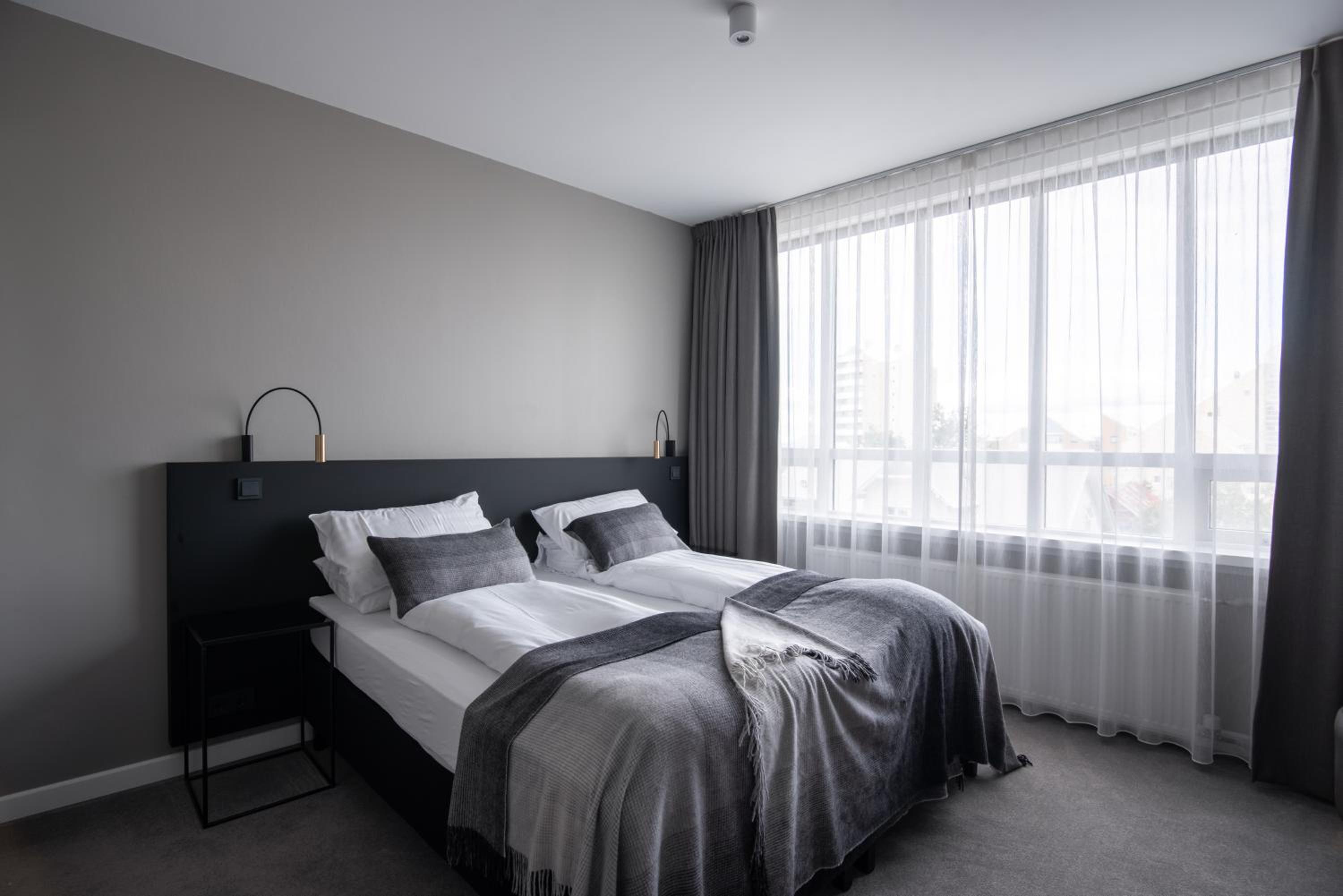 2 Bedrooms, Apartment, 2 Bathrooms