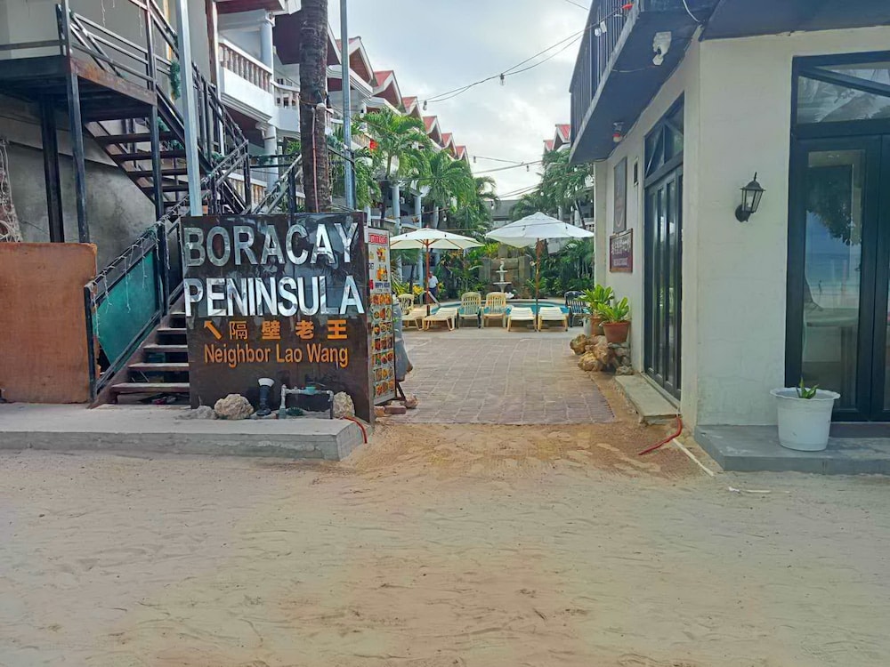 Boracay Peninsula Resort 29/38