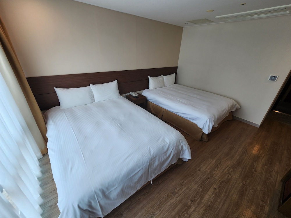 Haema Hotel 32/61