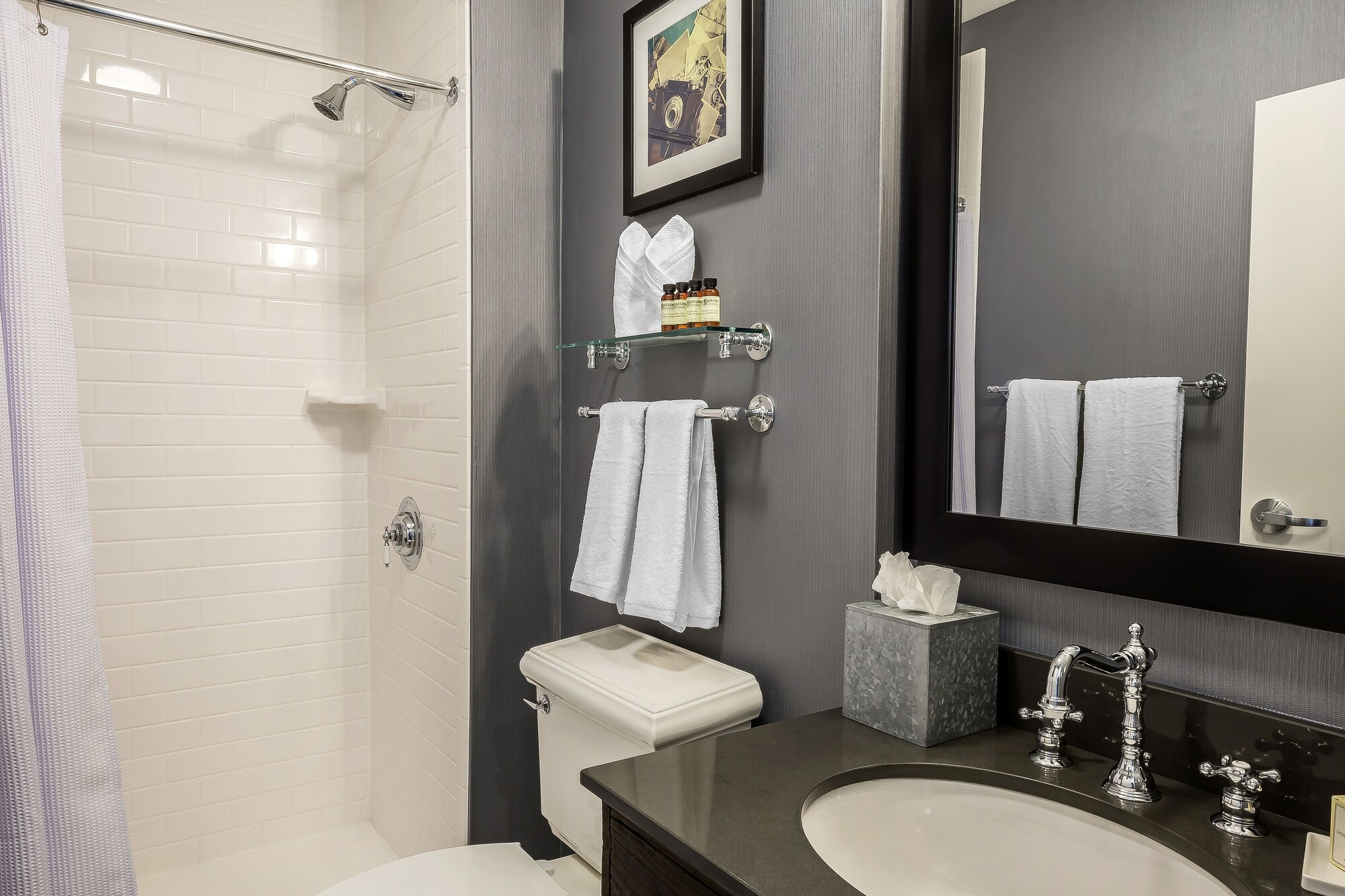 غرفة قياسية بسريرين كوين، ENVISION HOTEL ST. PAUL SOUTH, AN ASCEND HOTEL COLLECTION 4/4