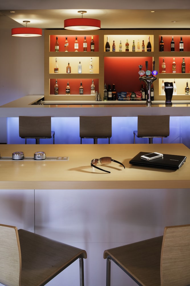 ibis London Docklands Canary Wharf 44/59