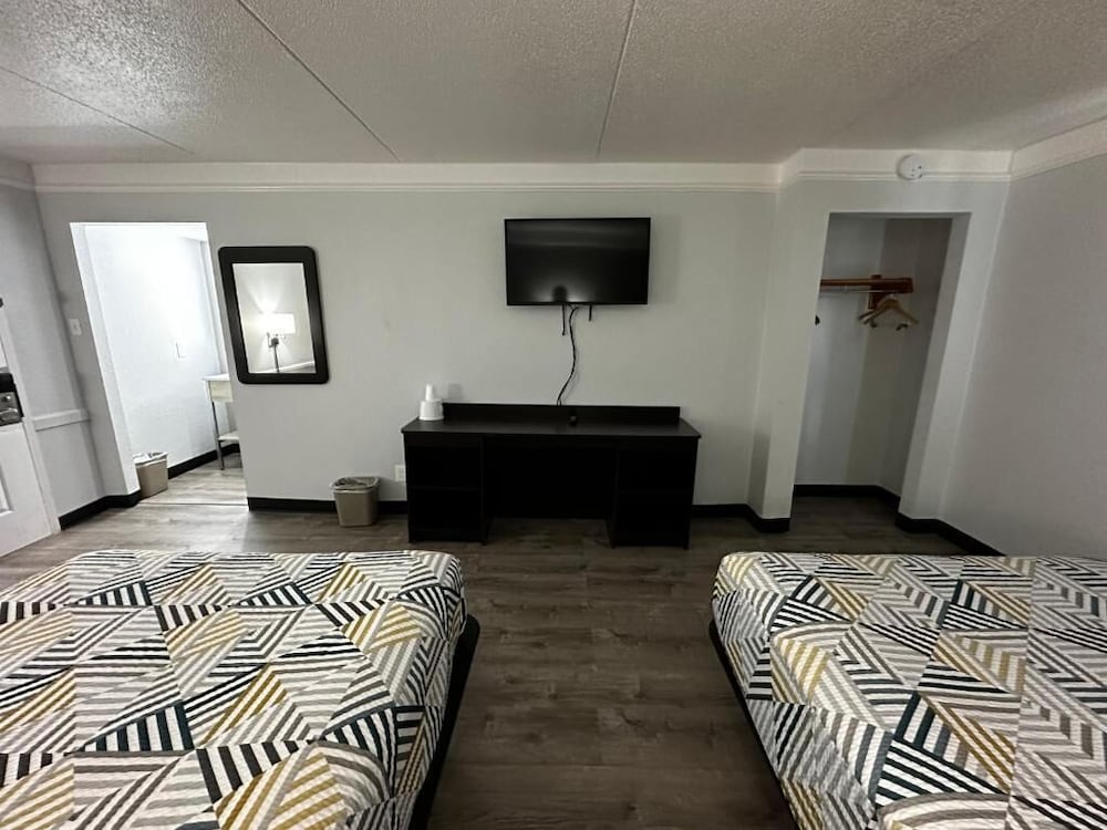 Motel6 Hazelwood, MO 32/46