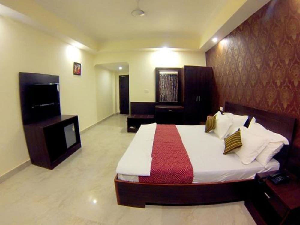 Hotel Anurag 14/30