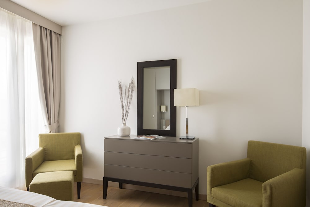 RESORT BAIA SCARLINO 64/75