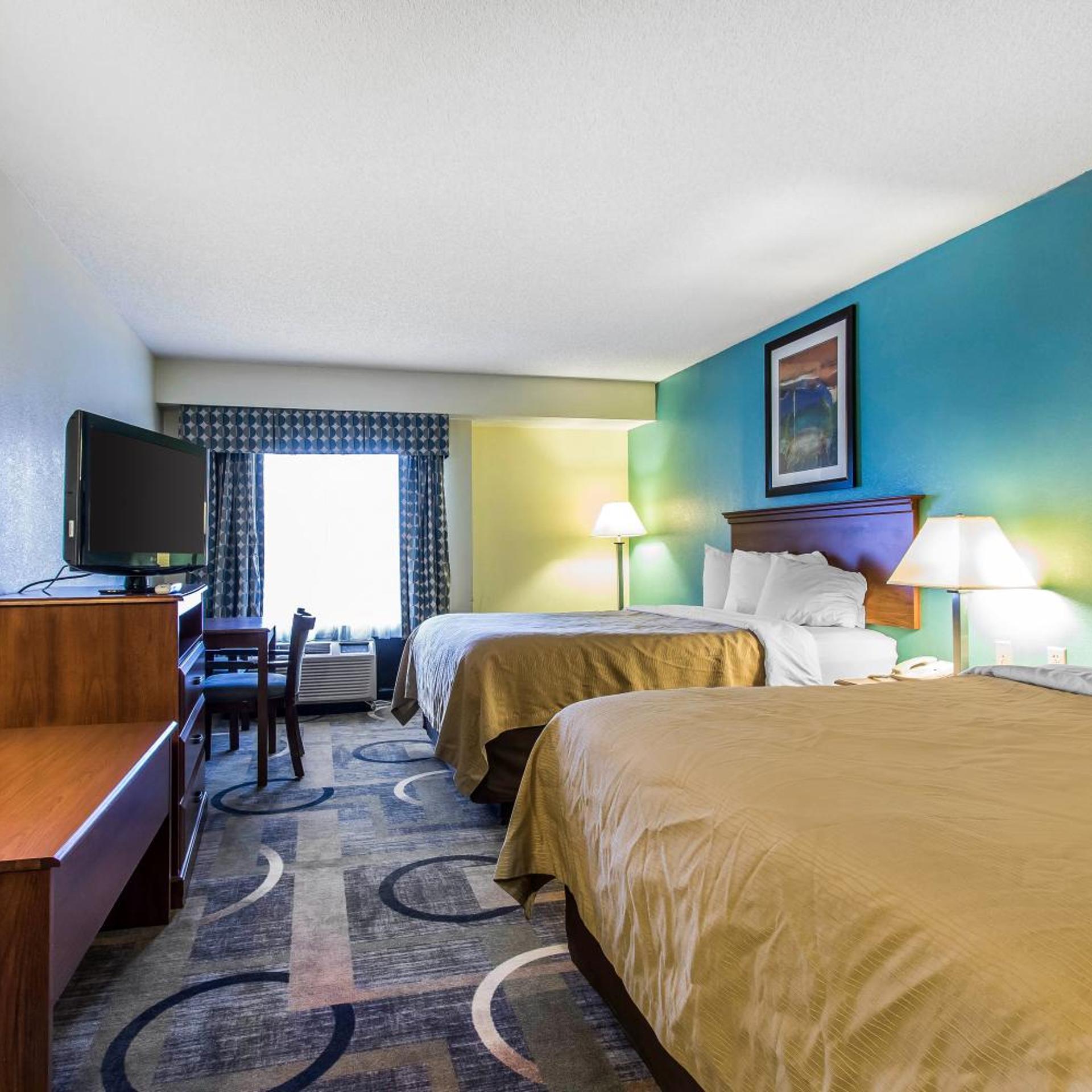 SUITE, 2 QUEEN BEDS