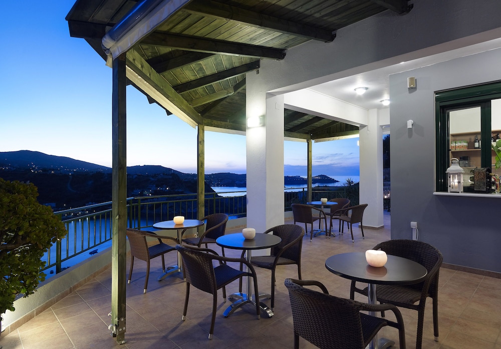 Erivolos Hotel Apartments 27/36