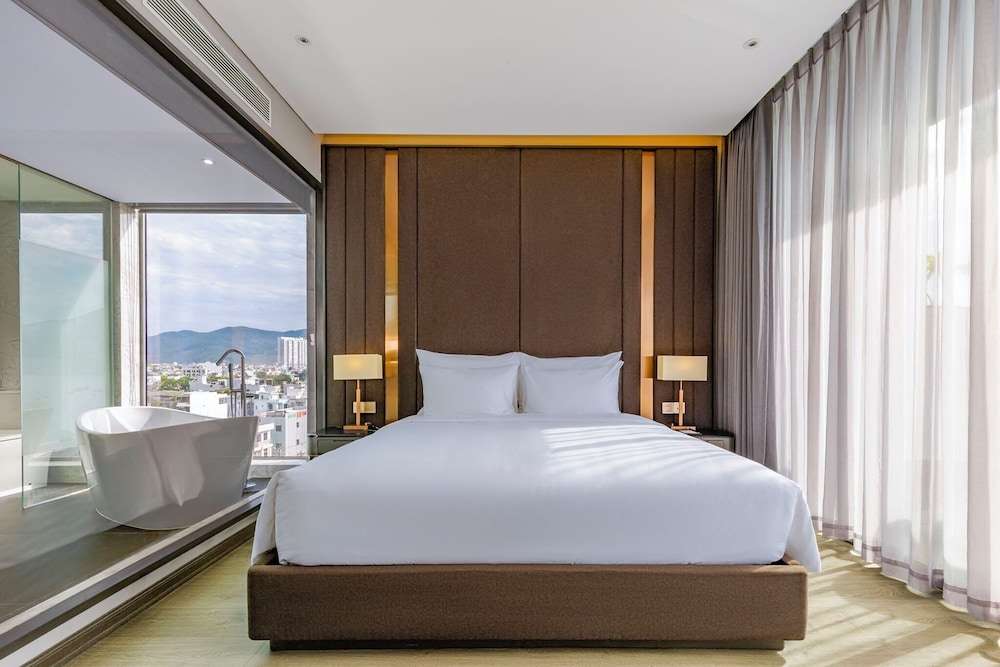Le Sands Oceanfront Da Nang Hotel 15/50