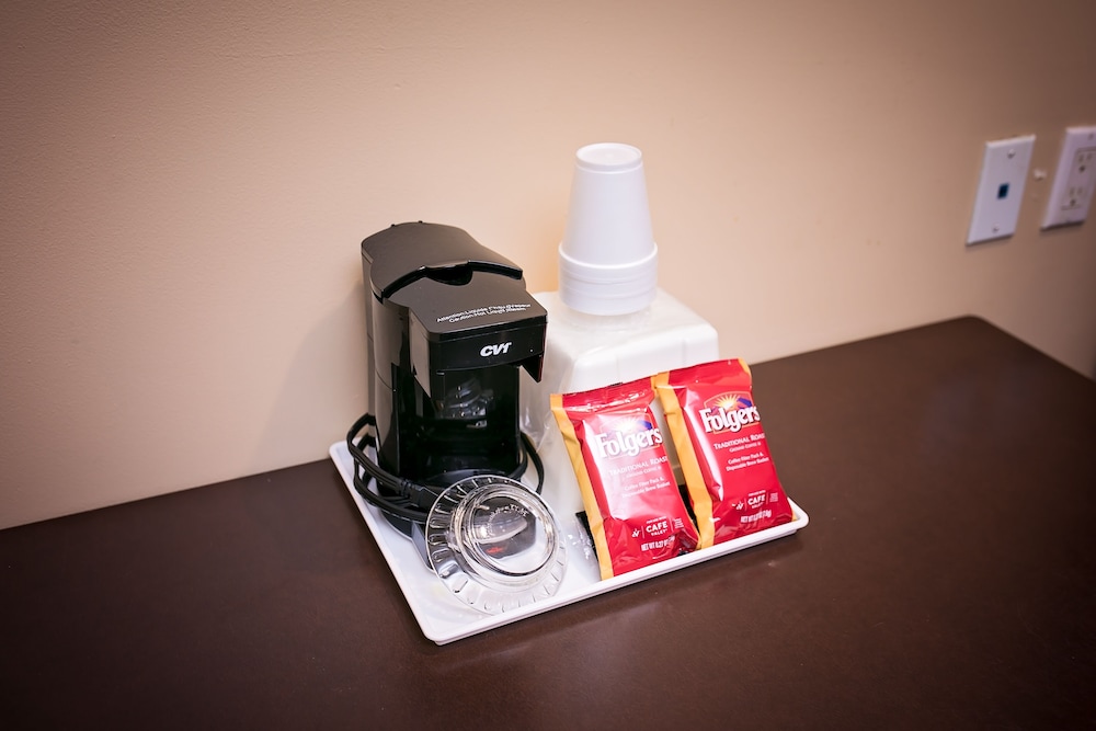 Rodeway Inn & Suites Bellflower 23/33