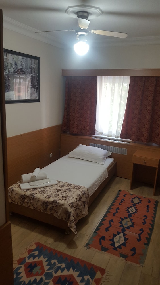 Kadikoy Otel 16/48