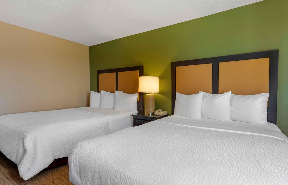 Extended Stay America - Evansville - East 11/55