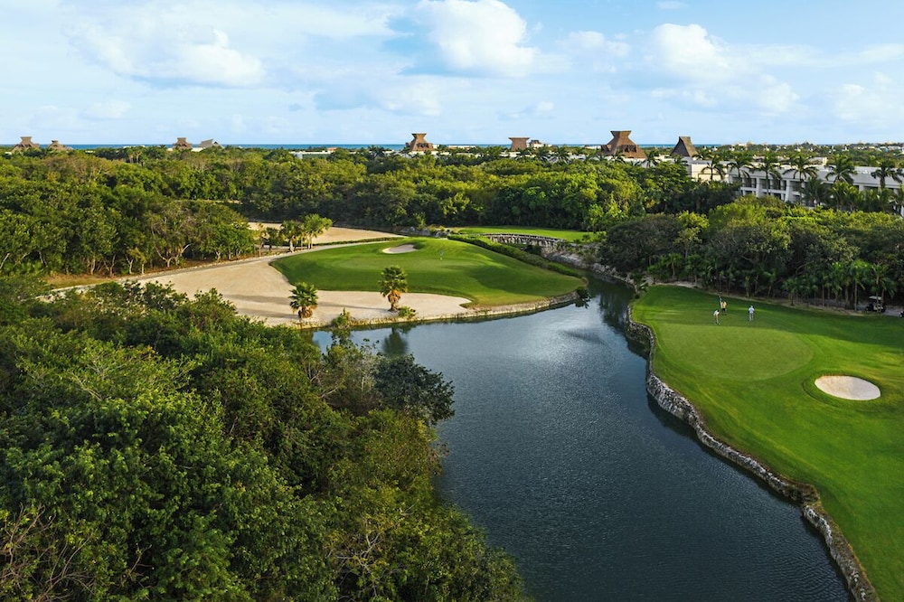 Jungala Hotel at VidantaWorld Riviera Maya 60/64