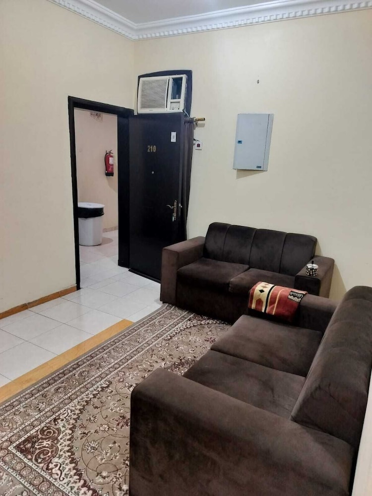 العييري للشقق المفروشة جيزان 1(Al Eairy Furnished Apartments Jizan 1) 20/25
