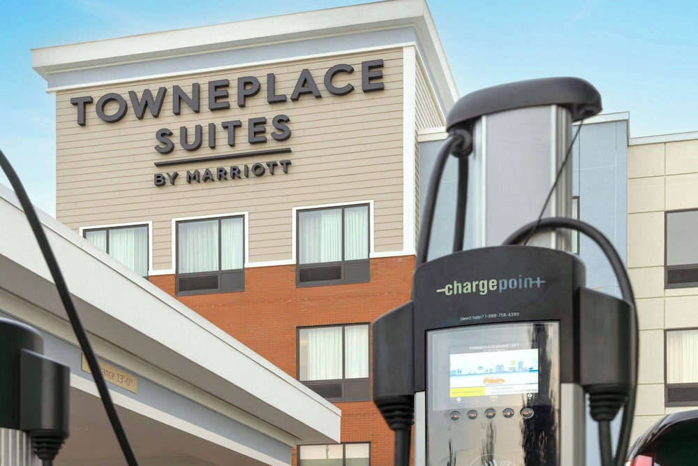 TOWNEPLACE SUITES BUFFALO AIRPORT 1/50