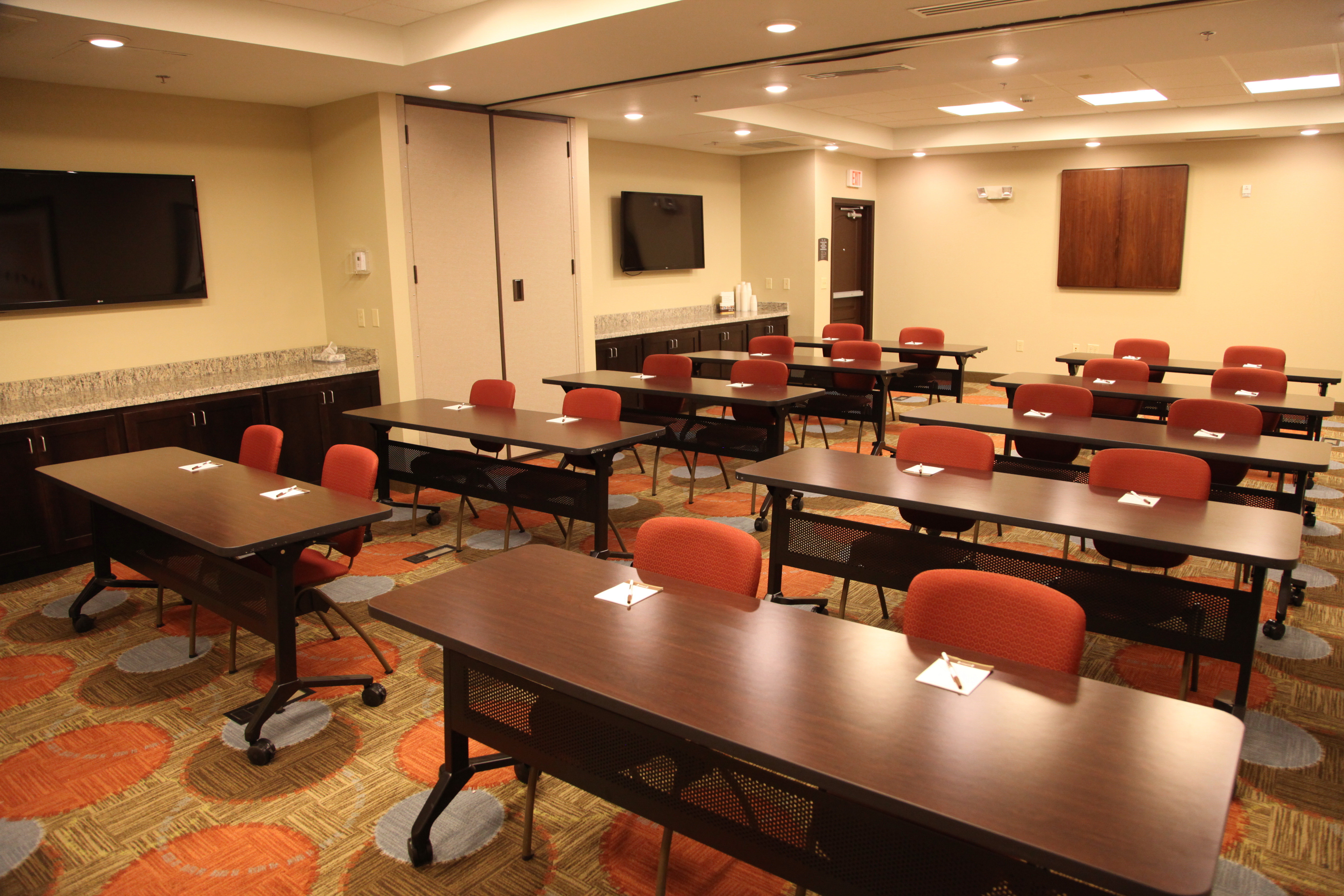Staybridge Suites Grand Forks 40/46