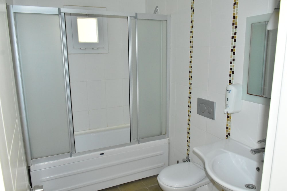 Diana Suite 13/47