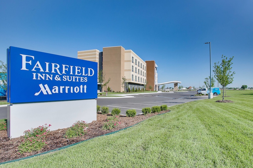 Fairfield Inn & Suites By Marriott Wichita East 1/37