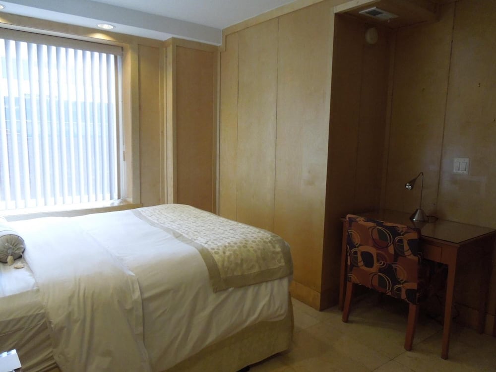The Eldon Luxury Suites 16/51