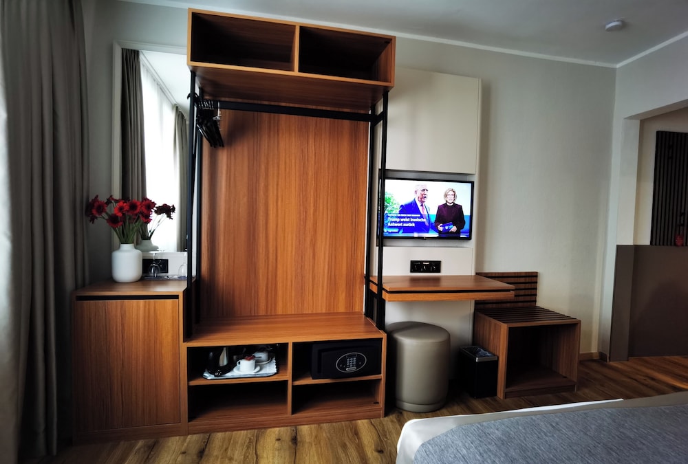 Hotel Italia 55/62