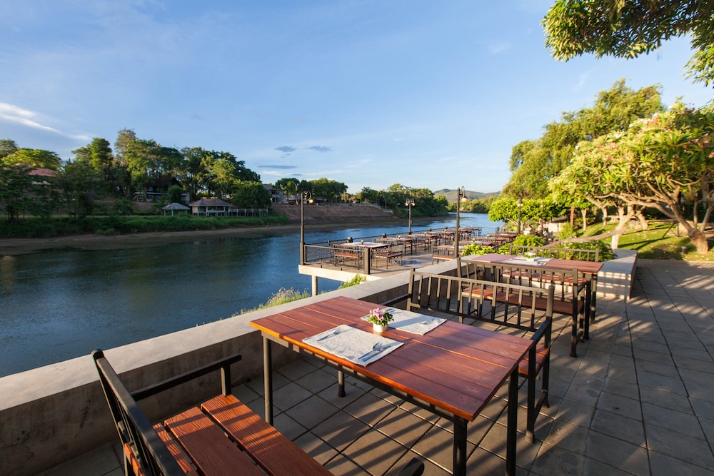 Royal Riverkwai Resort And Spa 38/50