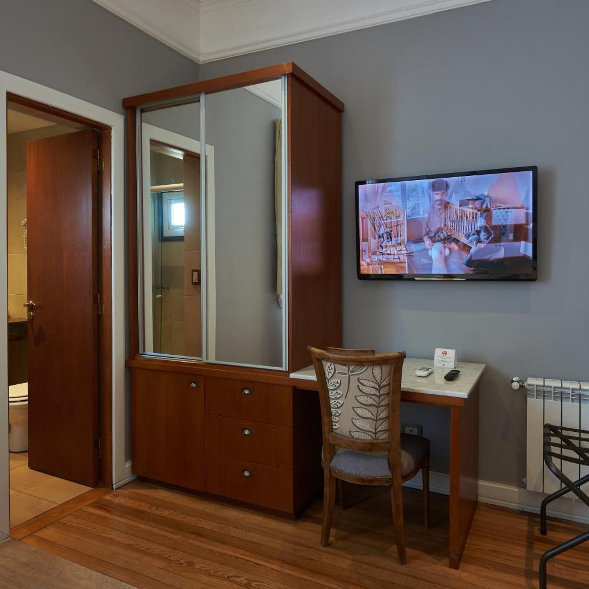 Altos de Guemes Hotel 36/50