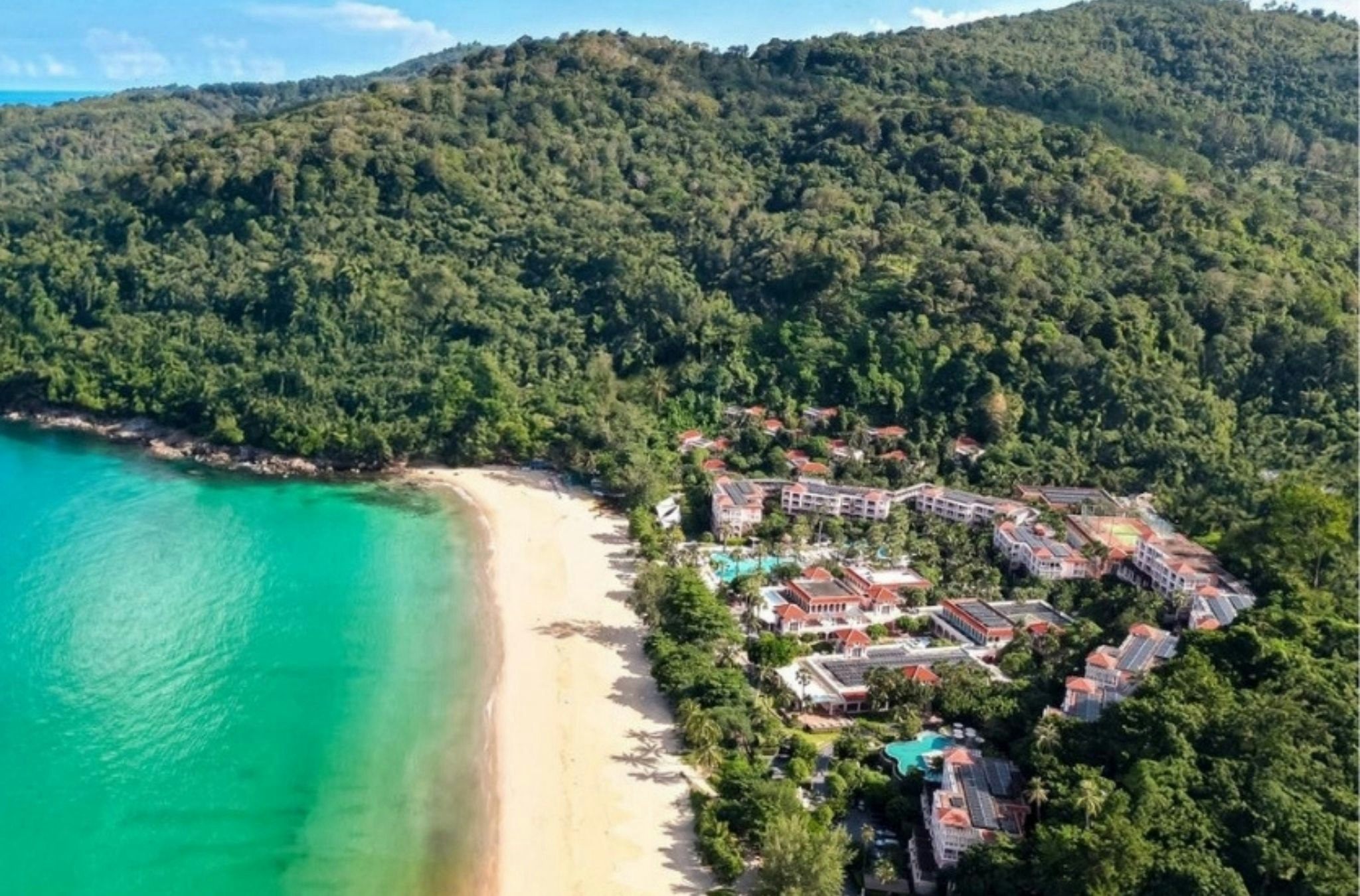 Centara Grand Beach Resort Phuket 83/85