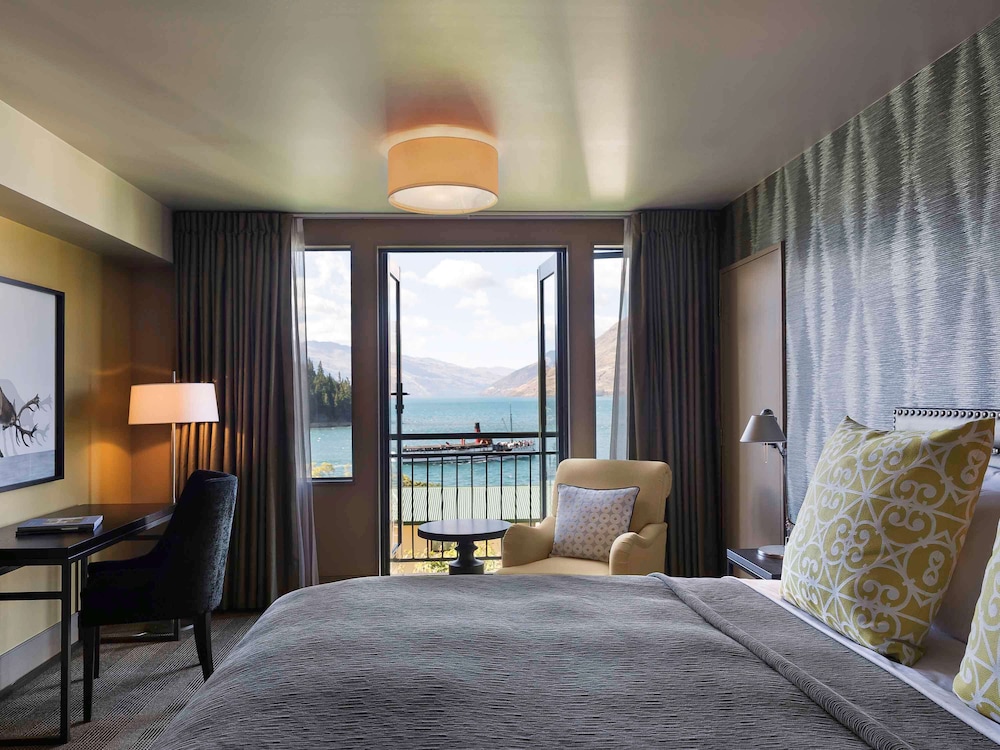 GUEST ROOM, LAKE VIEW, BALCONY