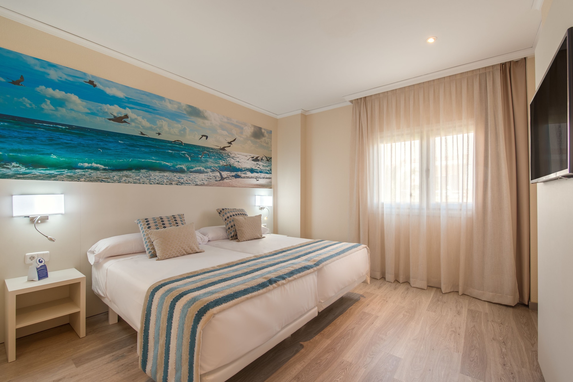 Classic, Suite, Twin Beds, Sofa