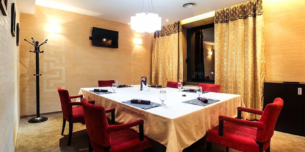 Urgoo Boutique Hotel 31/49